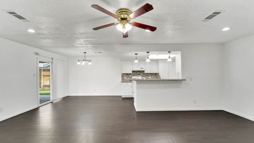 Houston 1-story, 3-bed 11127 Sageview Drive-idx