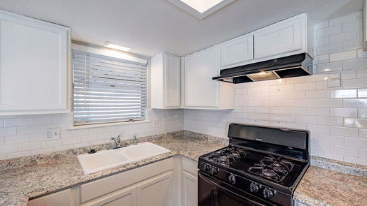 Houston 1-story, 3-bed 12222 Pompton Drive-idx
