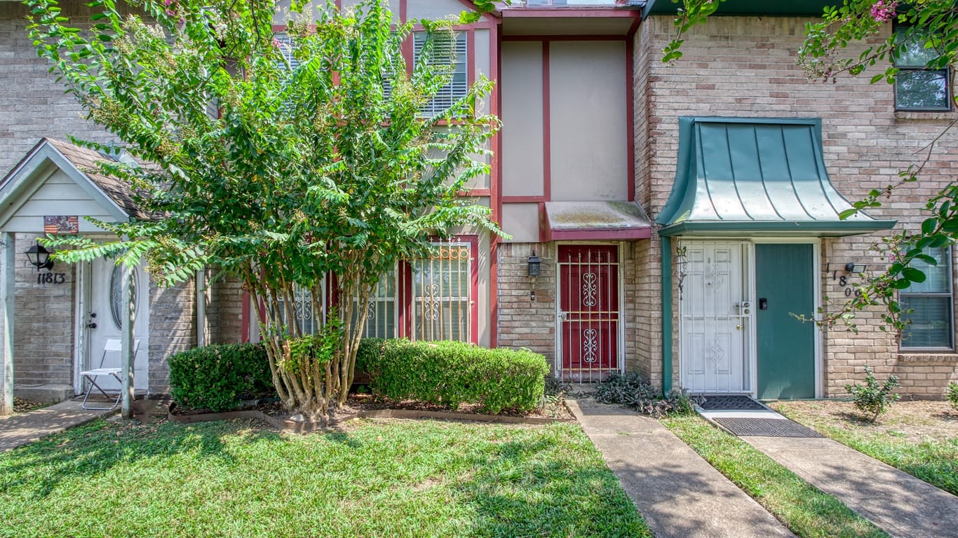 Houston 2-story, 2-bed 11811 Algonquin Drive-idx