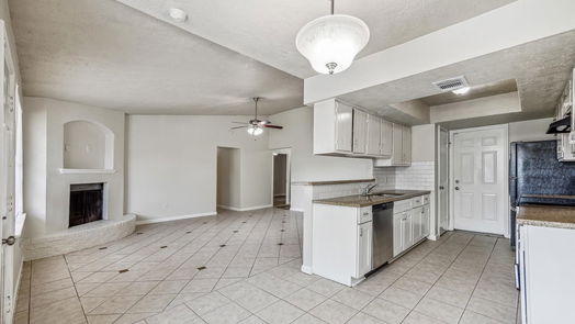 Houston 1-story, 4-bed 11402 Olivewood Drive-idx