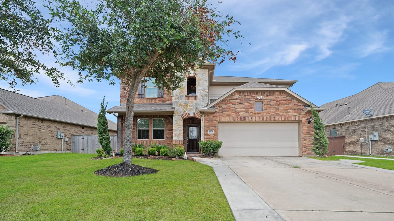 Pearland 2-story, 6-bed 1905 Emerald Breeze Court-idx