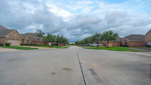 Pearland 2-story, 4-bed 2718 Secret Falls Court-idx