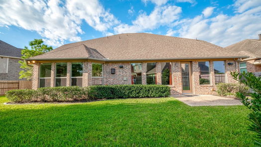 Pearland 2-story, 4-bed 2306 Riverstone Landing Drive-idx