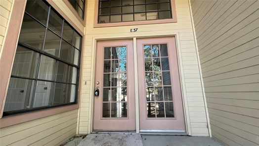 Houston 1-story, 2-bed 16800 Sugar Pine Drive 37-idx