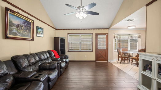 Houston 1-story, 4-bed 16335 Autumn Wind Drive-idx