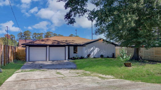 Houston 1-story, 3-bed 17410 Wild Oak Drive-idx