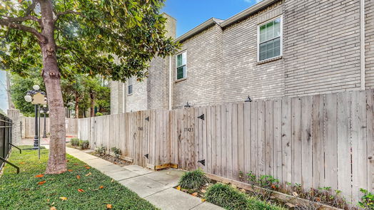 Houston 2-story, 2-bed 17421 Red Oak Drive 7421-idx