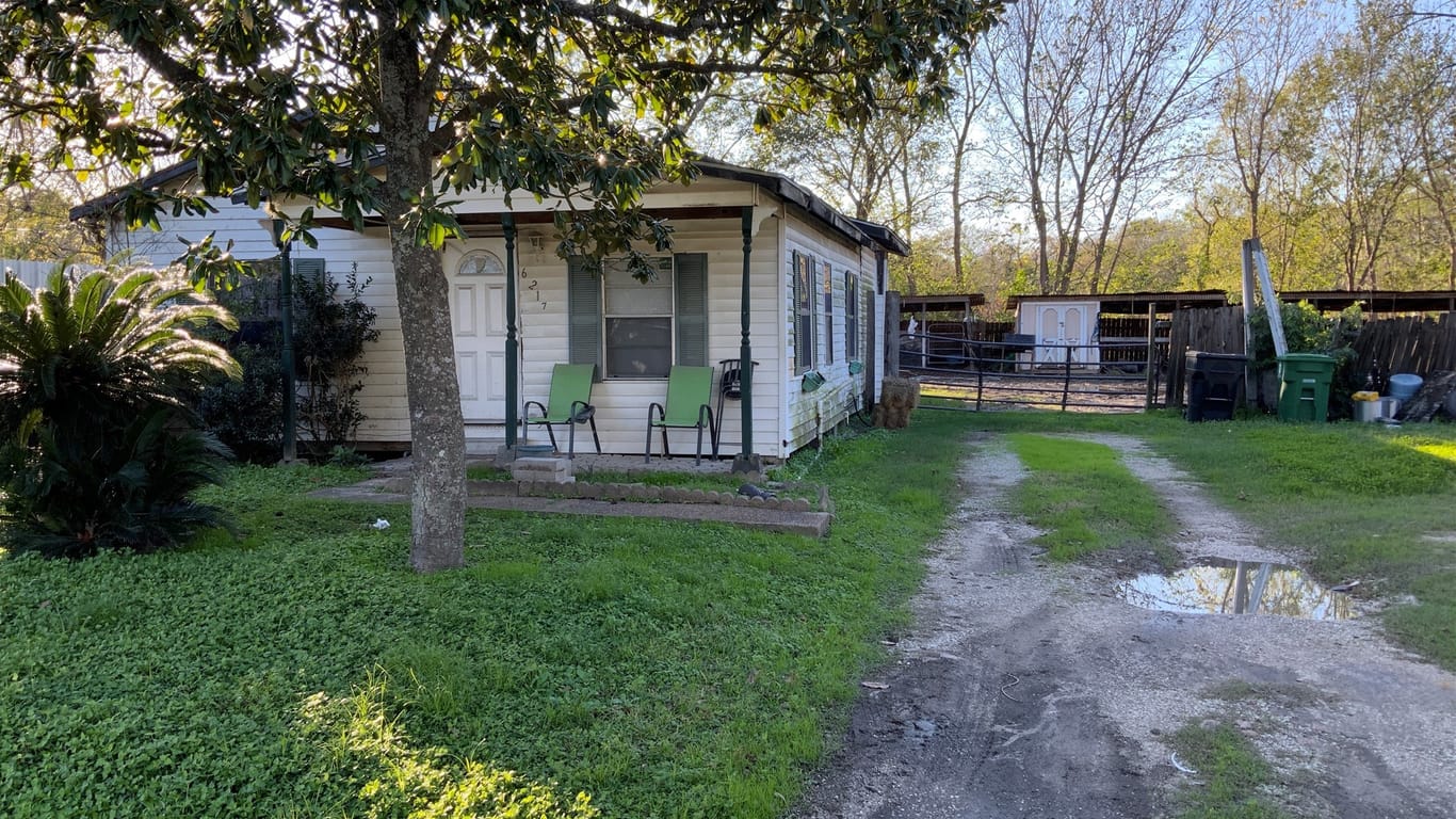 Houston 1-story, 4-bed 6217 Nuben Street-idx