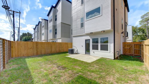 Houston 3-story, 3-bed 1102 Paul Quinn Street L-idx