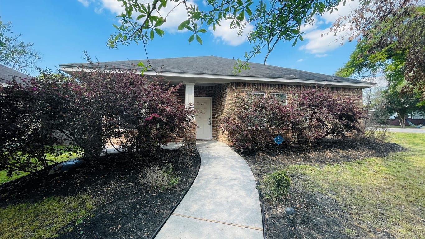 Houston 1-story, 3-bed 3202 Druid Street-idx