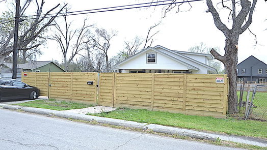 Houston 1-story, 3-bed 743 Granville Drive-idx