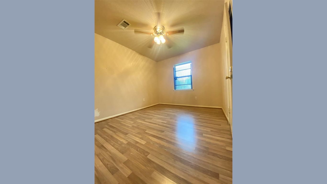 Houston 1-story, 3-bed 1326 W Donovan Street-idx