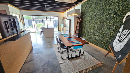Houston 1-story, 1-bed 4829 Golden Forest Drive-idx