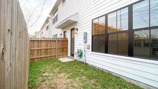 Houston 2-story, 3-bed 6422 Highland Pine Lane-idx