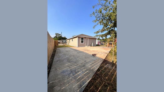 Houston 1-story, 3-bed 885 Green Meadow Lane-idx