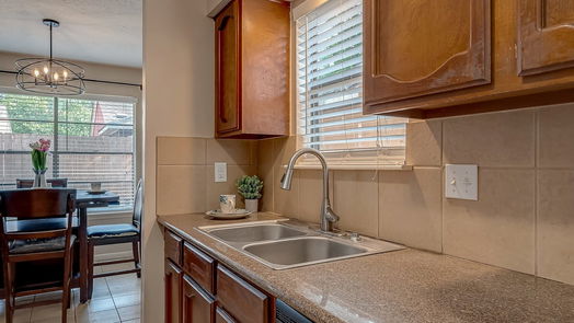 Houston 1-story, 2-bed 5123 Spring Forest Drive-idx