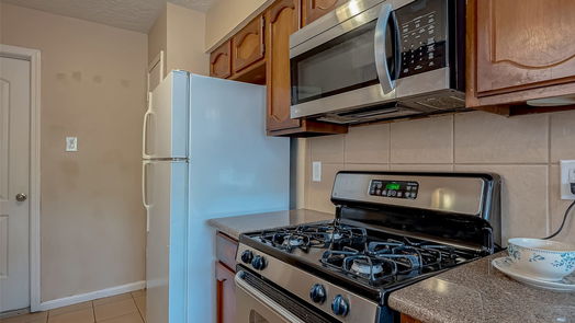 Houston 1-story, 2-bed 5123 Spring Forest Drive-idx