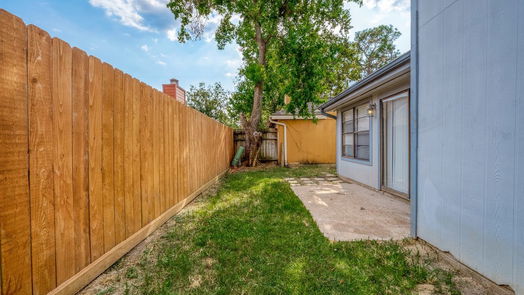 Houston 1-story, 2-bed 5123 Spring Forest Drive-idx
