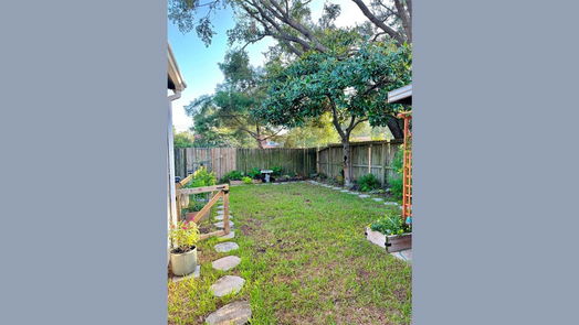 Houston 1-story, 3-bed 5022 Spring Forest Drive-idx