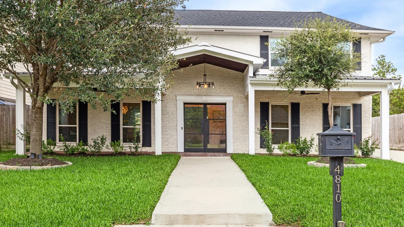 Houston 2-story, 4-bed 4810 Bayou Vista Drive-idx