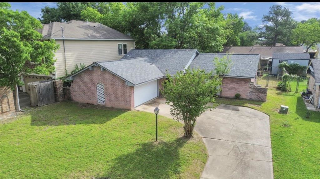 Houston 1-story, 4-bed 5514 Bertellis Lane-idx