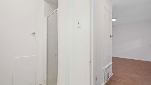 Houston 1-story, 2-bed 4304 Sherwood Lane 106-idx