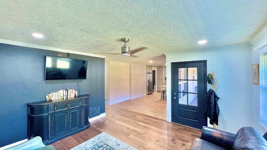 Houston 1-story, 4-bed 4913 W 43rd Street-idx