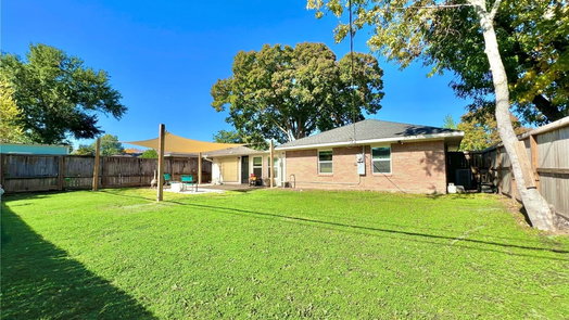 Houston 1-story, 4-bed 4913 W 43rd Street-idx