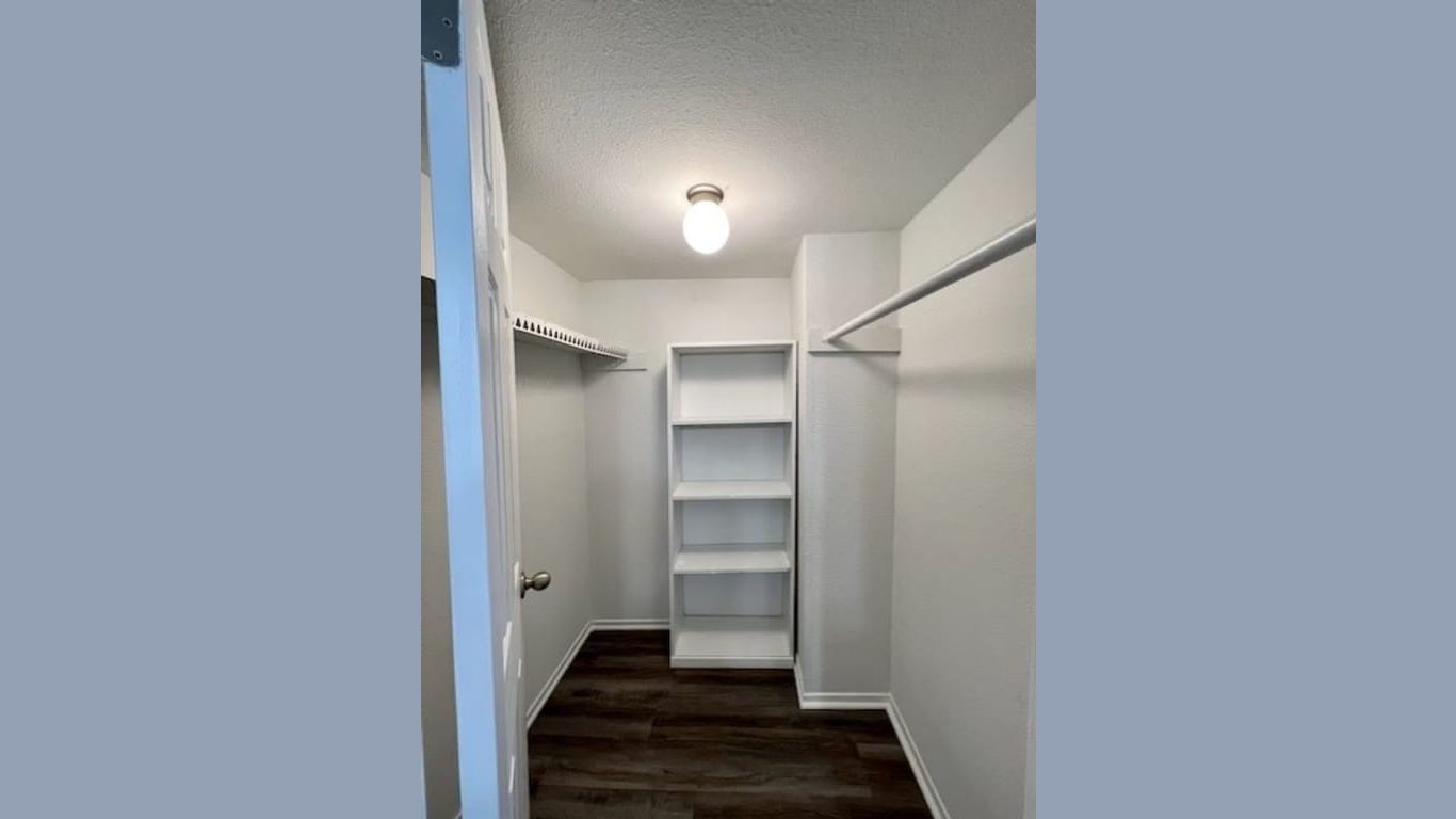 Houston 2-story, 2-bed 6200 W Tidwell Road Unit 1109-idx
