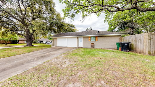 Houston 1-story, 3-bed 6011 Black Gum Drive-idx