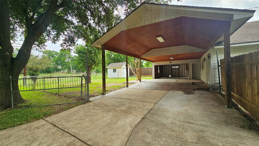 Houston 1-story, 3-bed 6946 Cole Creek Drive-idx