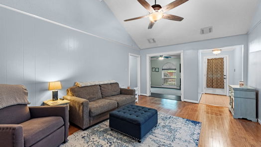 Houston 1-story, 3-bed 6010 Acorn Street-idx