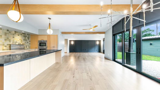 Houston 1-story, 4-bed 5030 Hialeah Drive-idx