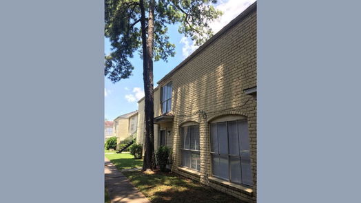 Houston 2-story, 2-bed 6200 W Tidwell Road 305-idx