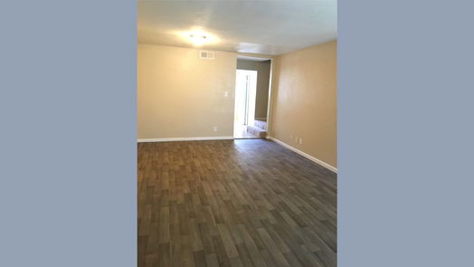 Houston 2-story, 2-bed 6200 W Tidwell Road 305-idx