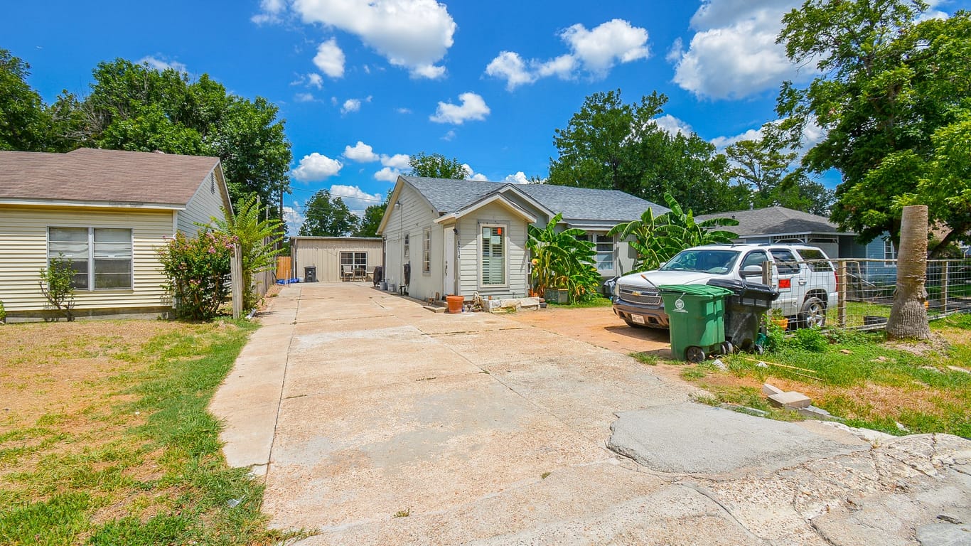 Houston 1-story, 5-bed 6214 Jim Street-idx