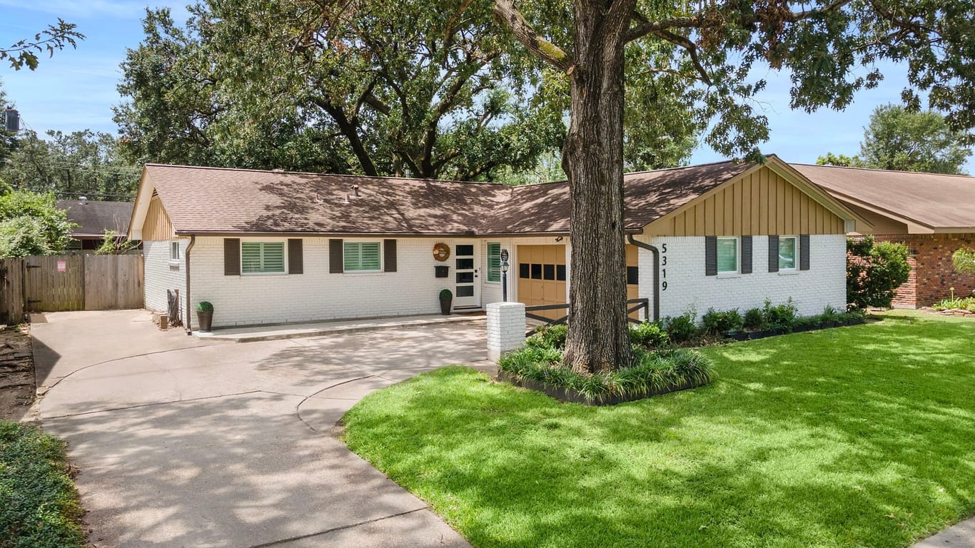 Houston 1-story, 3-bed 5319 Saxon Drive-idx