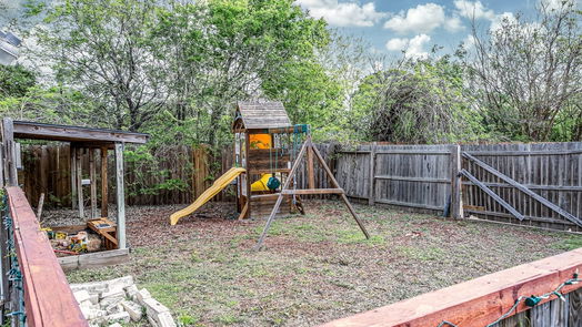 Houston 1-story, 6-bed 5302 Saxon Drive-idx