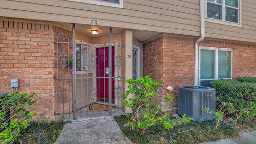 Houston 2-story, 2-bed 5005 Georgi Lane 70-idx