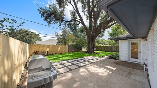 Houston 1-story, 3-bed 5110 Poinciana Drive-idx