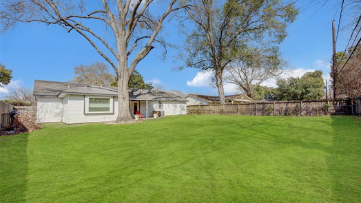 Houston 1-story, 3-bed 5519 Saxon Drive-idx