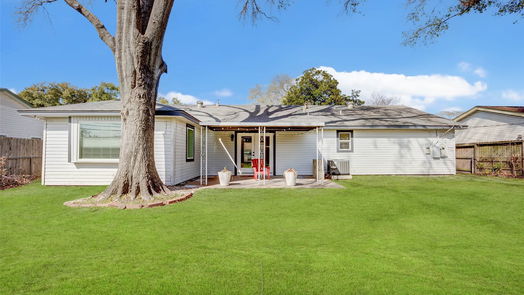 Houston 1-story, 3-bed 5519 Saxon Drive-idx