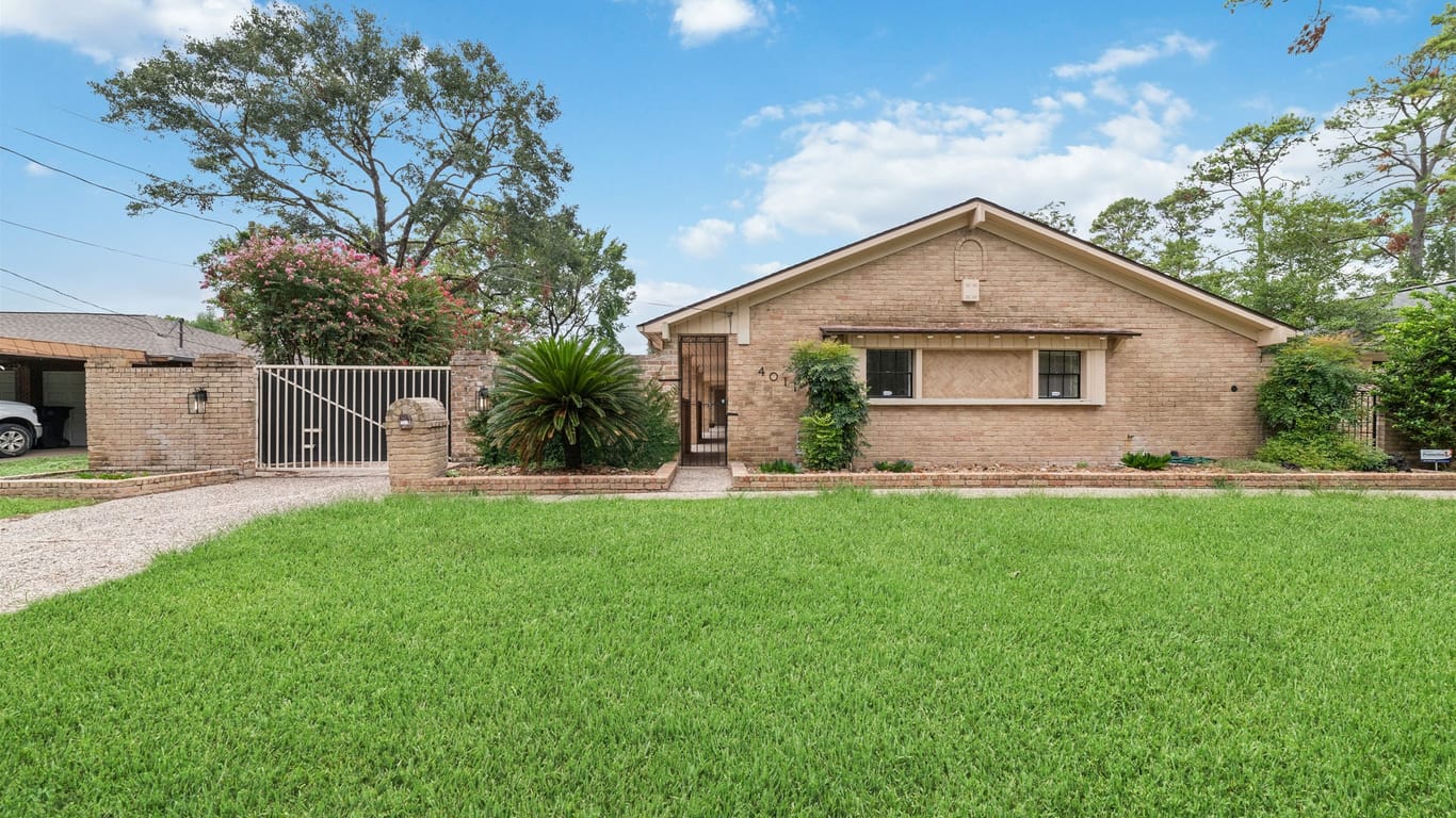 Houston 1-story, 5-bed 4011 Brookwoods Drive-idx