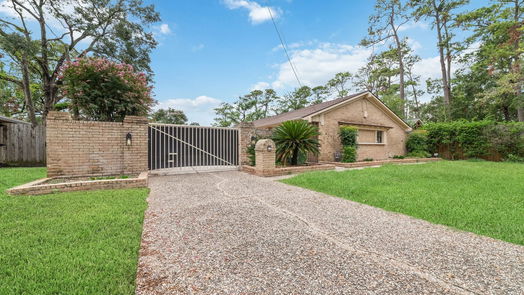 Houston 1-story, 5-bed 4011 Brookwoods Drive-idx