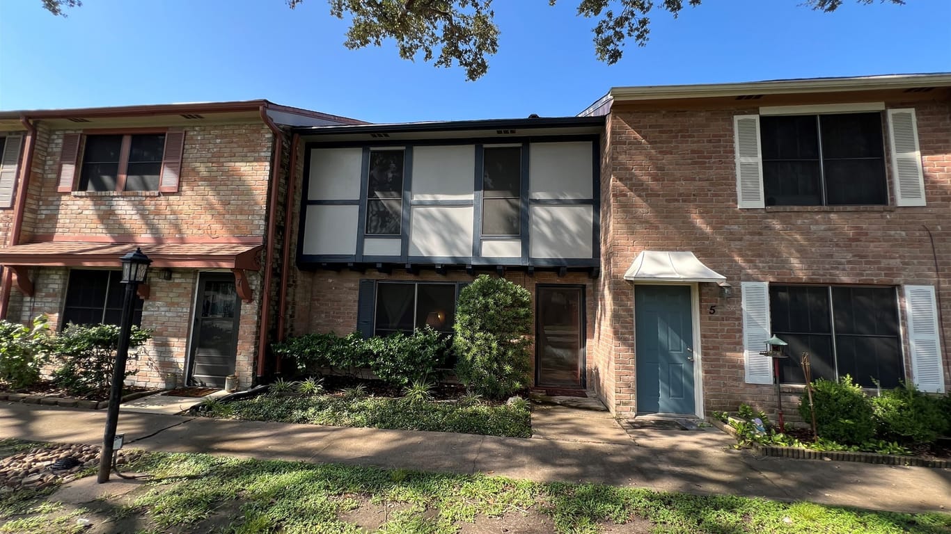 Houston 2-story, 2-bed 5218 Milwee Street 6-idx