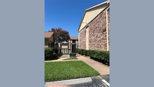 Houston 2-story, 2-bed 5218 Milwee Street 6-idx