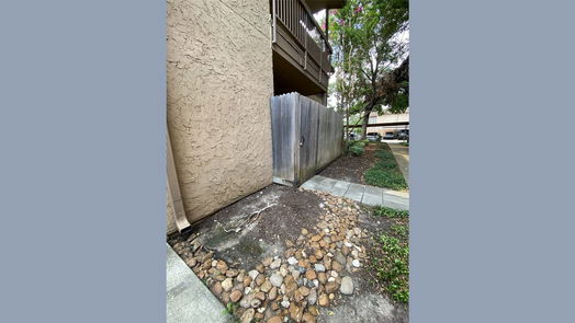 Houston 1-story, 2-bed 5001 Lamonte Lane 110-idx