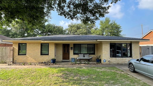 Houston 1-story, 4-bed 4821 Viking Drive-idx