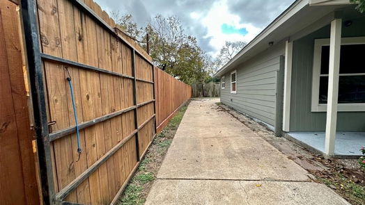 Houston 1-story, 4-bed 6347 Limestone Street-idx