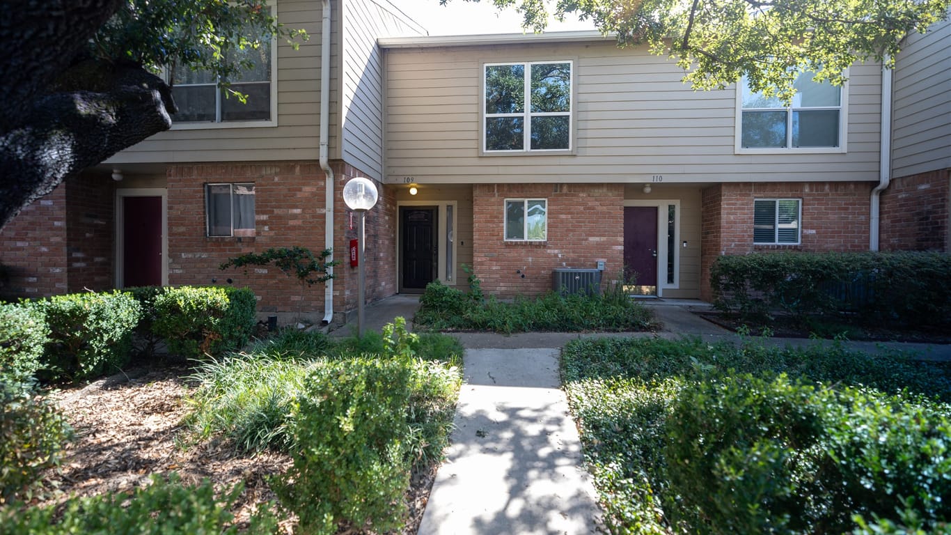 Houston 2-story, 2-bed 5005 Georgi Lane 109-idx